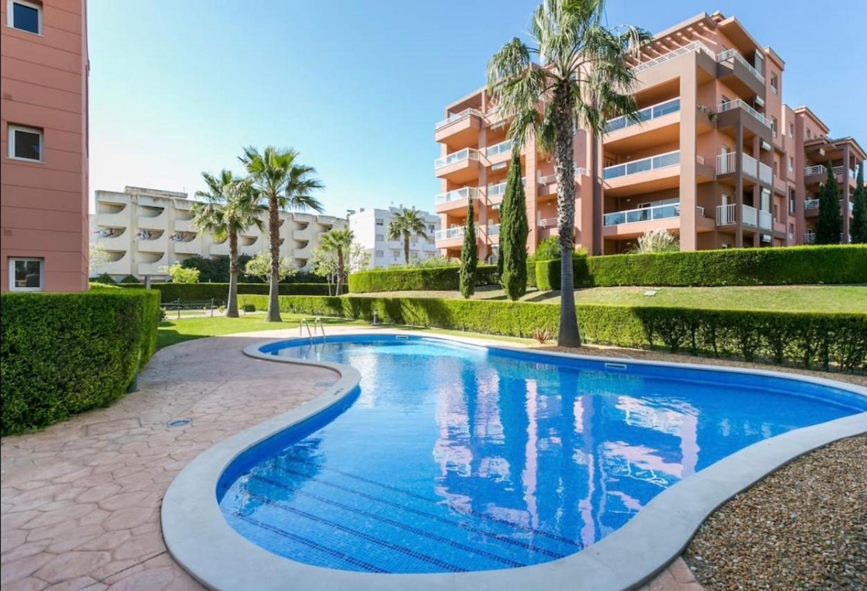 Beach & Sea Apt, Fast Wifi, Airco, Private Parking And Pool Портиман Екстериор снимка