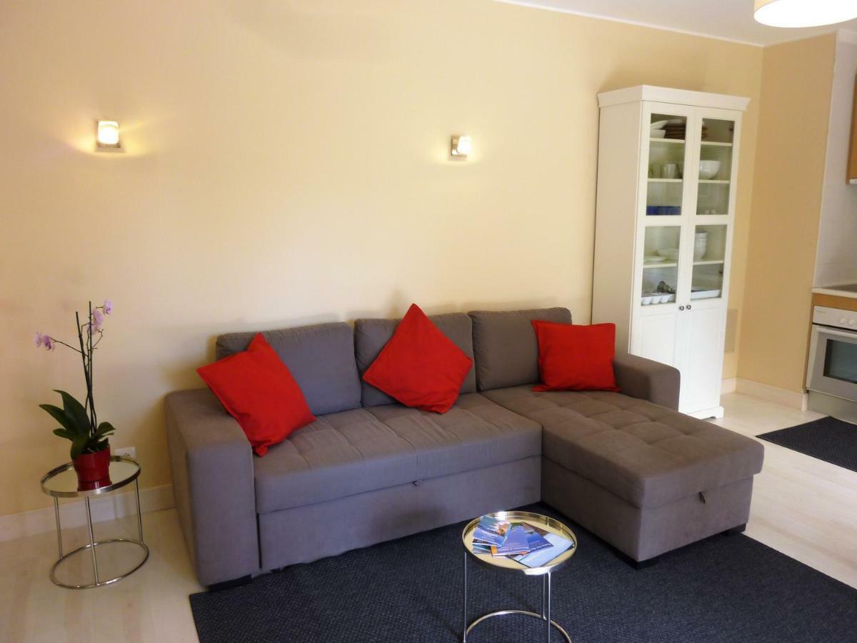 Beach & Sea Apt, Fast Wifi, Airco, Private Parking And Pool Портиман Екстериор снимка