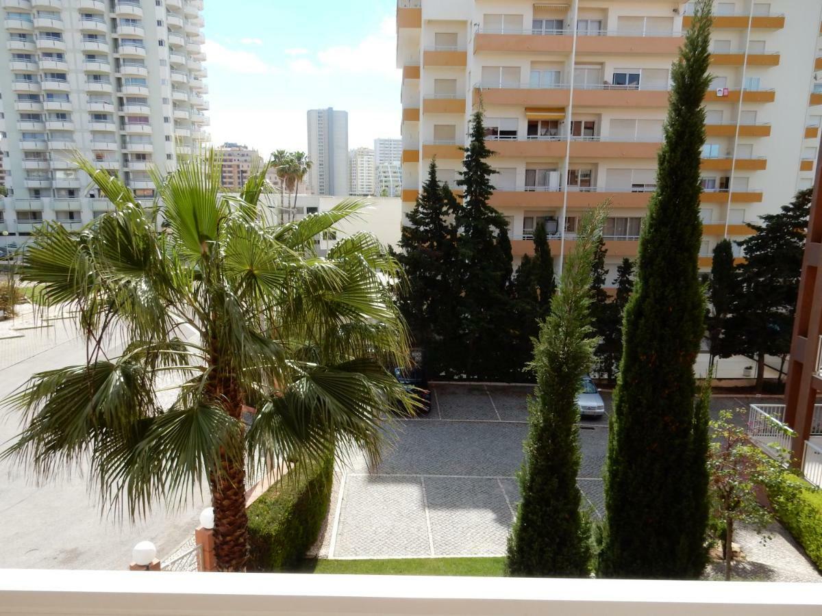 Beach & Sea Apt, Fast Wifi, Airco, Private Parking And Pool Портиман Екстериор снимка